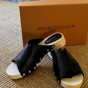 NIB Kelsi Dagger Brooklyn Gear clogs size 7.5